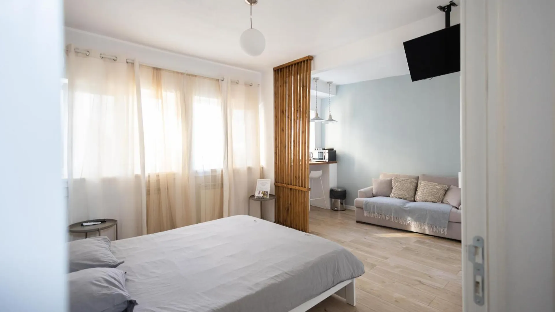 1Bed Flat Central Bucarest 0*,