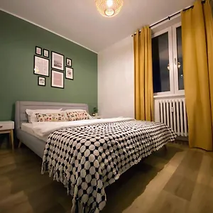 Apartament Cozy North Railway St - 4 Min Walk, Bucureşti